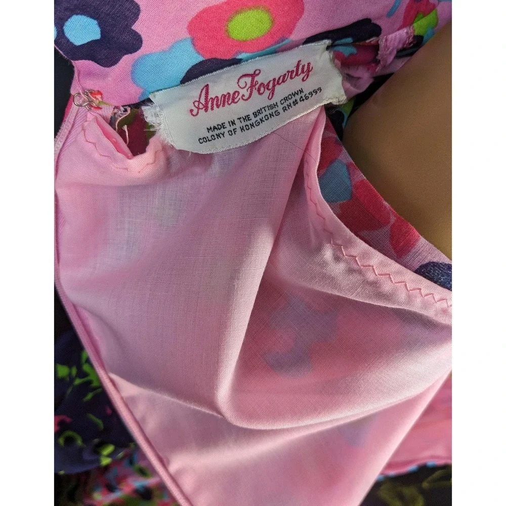 N/A vibrant floral